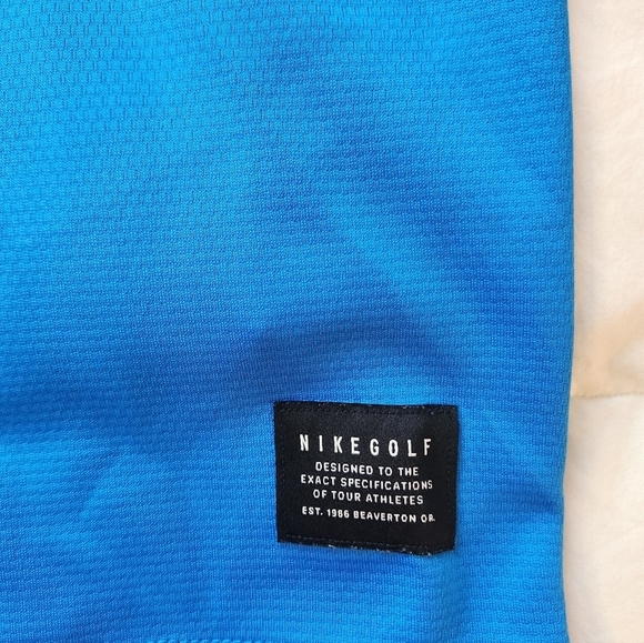 Men's Nike Golf 1/4 Zip Size Medium - Picture 4 of 7